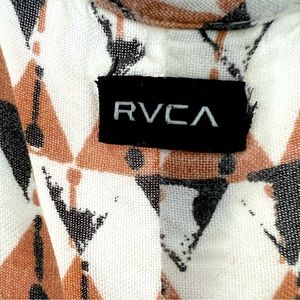 RVCA Summer Midi-dress. Ready for the beach?!